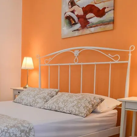 Hébergement de vacances George Sea View With Pool - *